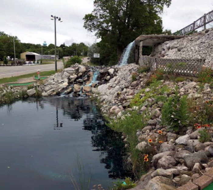 Crystal Falls Mini Golf & Ice Cream Shop - Web Listing (newer photo)